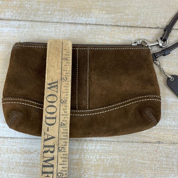 Vintage Coach Brown Suede Leather Wristlet/Wallet - Picture 9 of 9